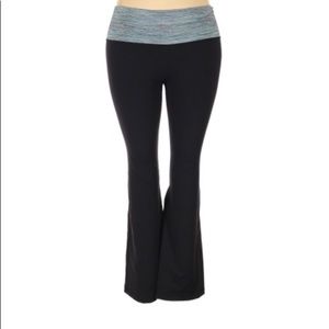 Lululemon yoga pants 14